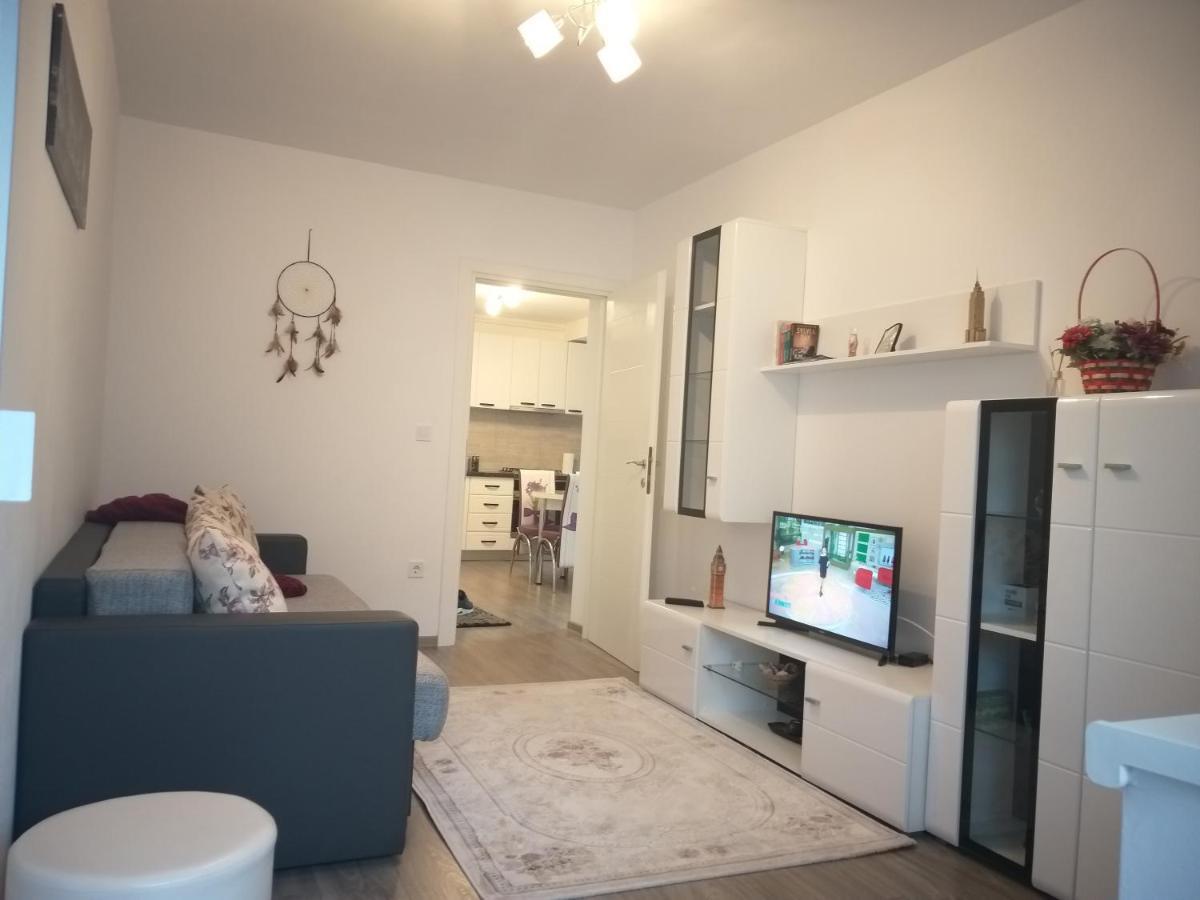 Luxury-Apartment Ultracentral Câmpulung Moldovenesc Buitenkant foto